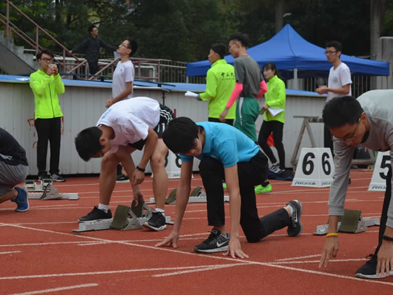 决胜赛场,斗志昂扬