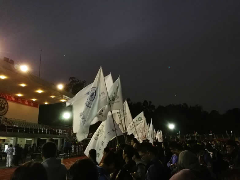 决胜赛场,斗志昂扬