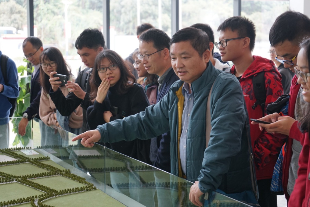 beat365在线唯一官网、电子与通信工程学院师生赴深圳开展教学实习及校情教育活动